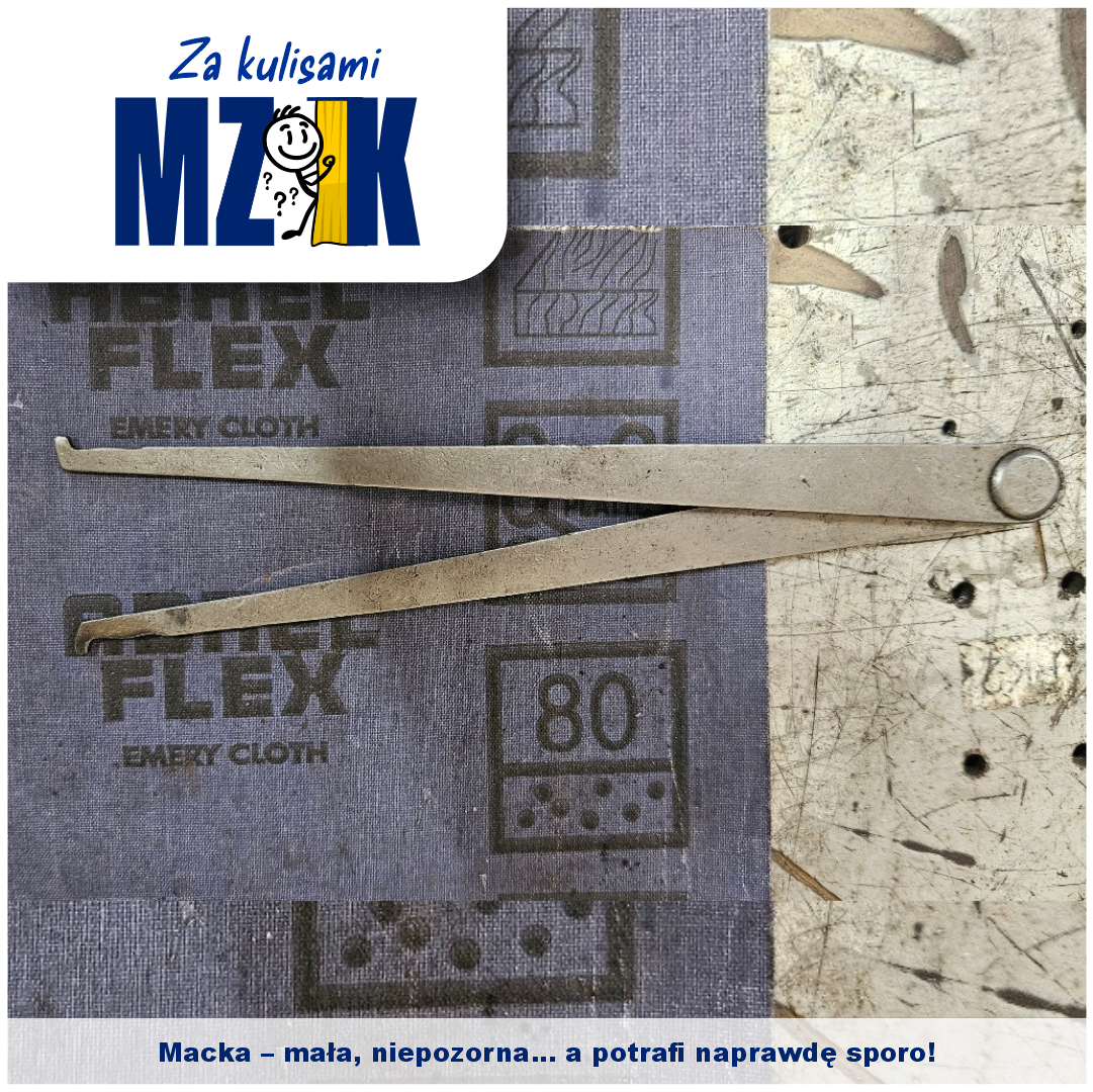 Kobieta i mężczyzna na stoisku MZK na targach pracy