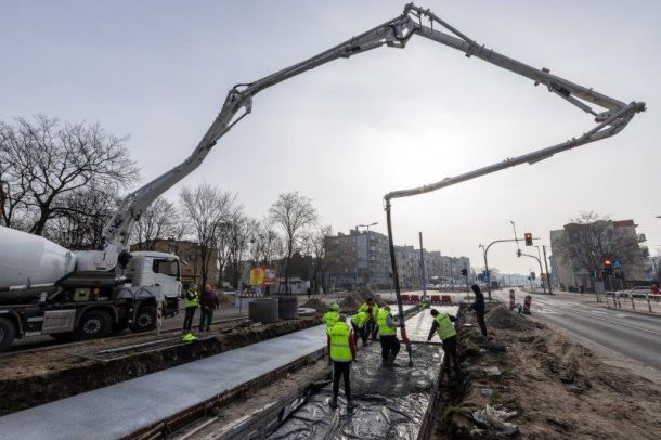 Budowa linii tramwajowej w lutym 2023